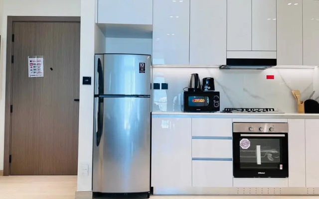 OYO HOME 1458 Premium 1bed Apartment In