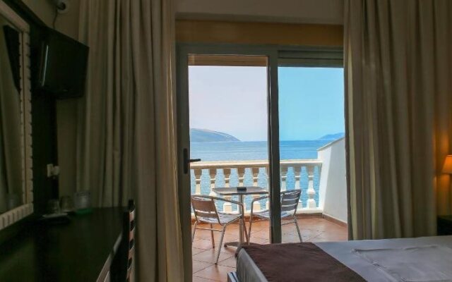 Hotel Liro