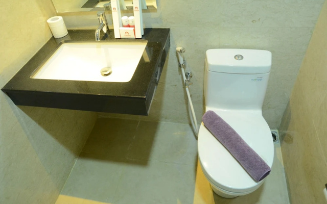 The 3Rd Floor Lavenue Apartment