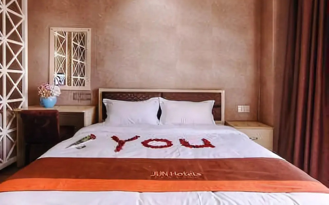 Junyi Chain Hotel
