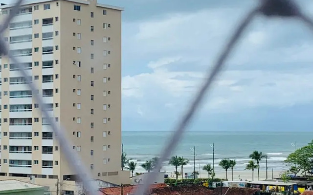Lindo apto com piscina em Praia Grande