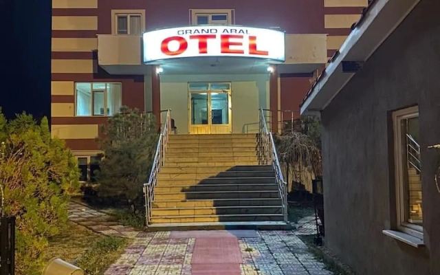 Grand Aral Otel