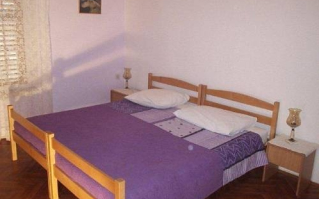 Marias Place