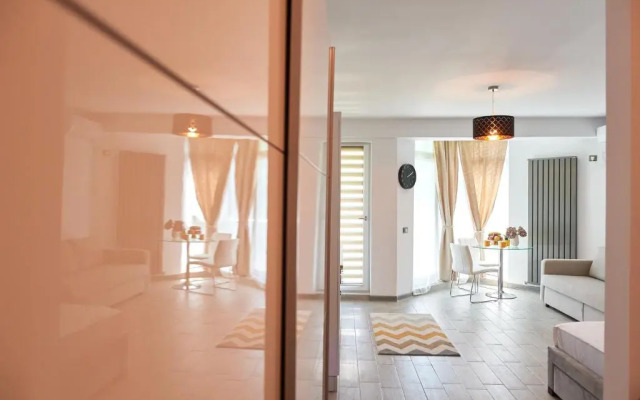 7 Waves Studio-Spa n Pools beach resort