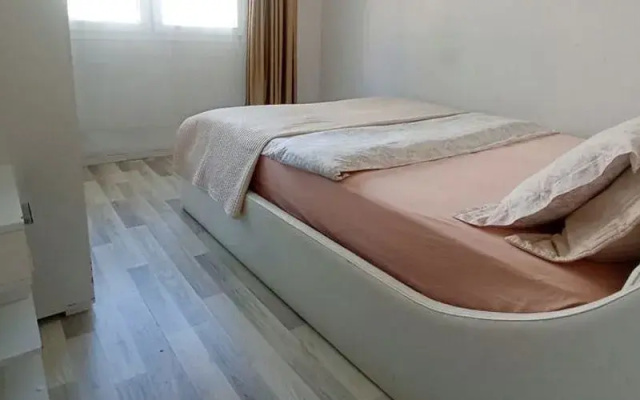 Lotus House