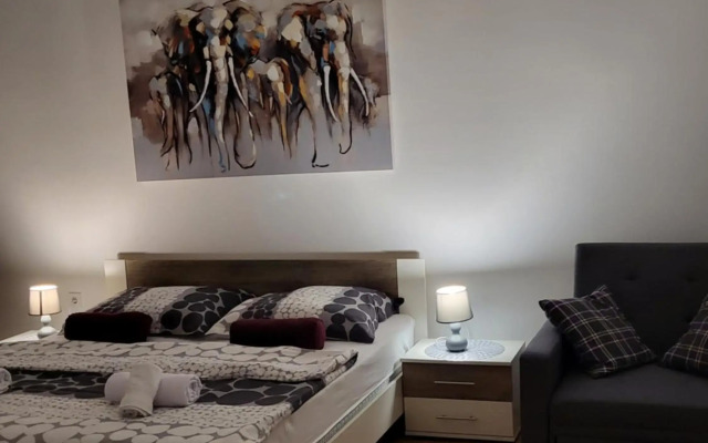 Rijeka apartment with free parking and large balcony