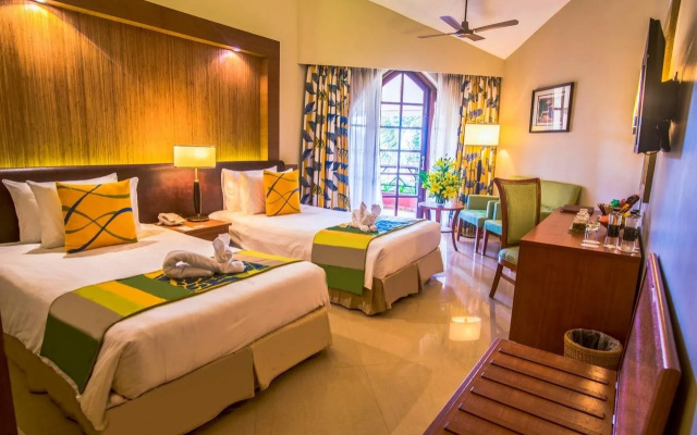 Caravela Beach Resort (Ex. Ramada Caravela B.R)