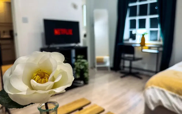 Maidstone-towncenter-wifi-2br-parking-cityviews