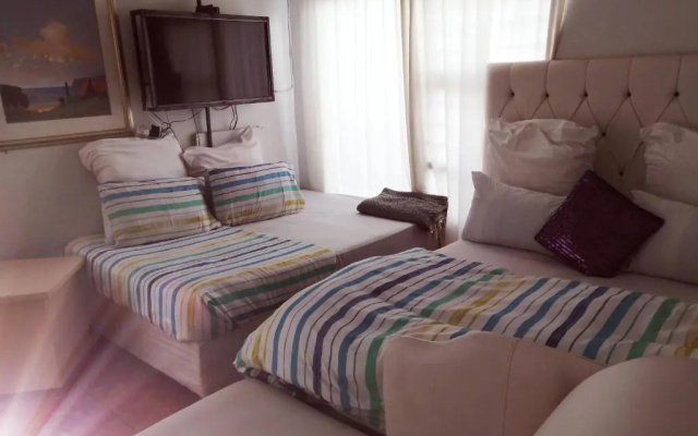 Inams guest House