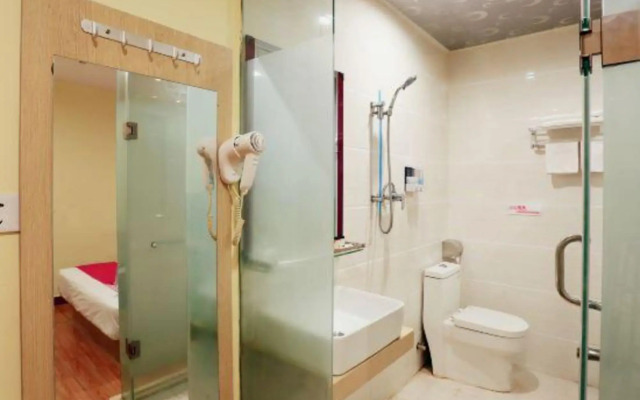 Binjiang Business Hotel