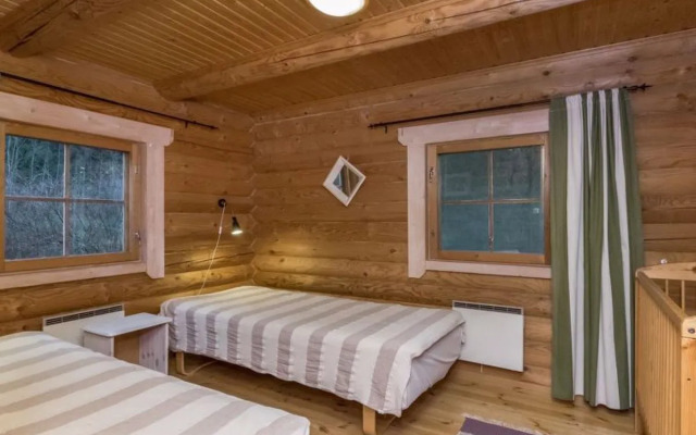 Holiday Home Oravanpesä