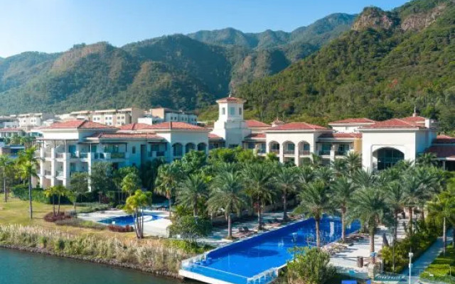 Springwoods Club Palm Tree Hotel