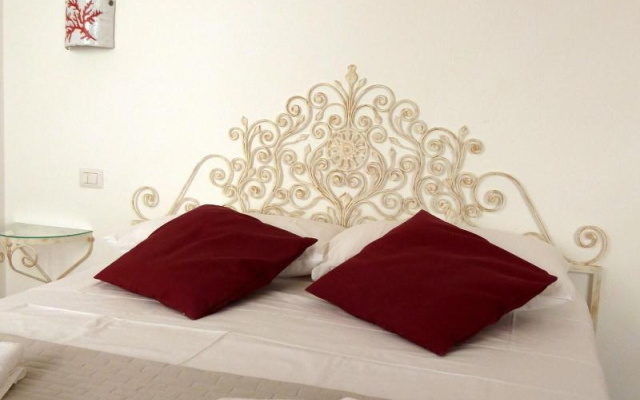 Clelia's Boutique Rooms & Suites