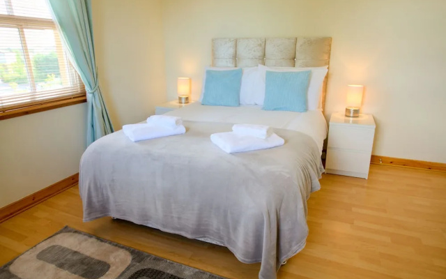Knightsridge House Apartment