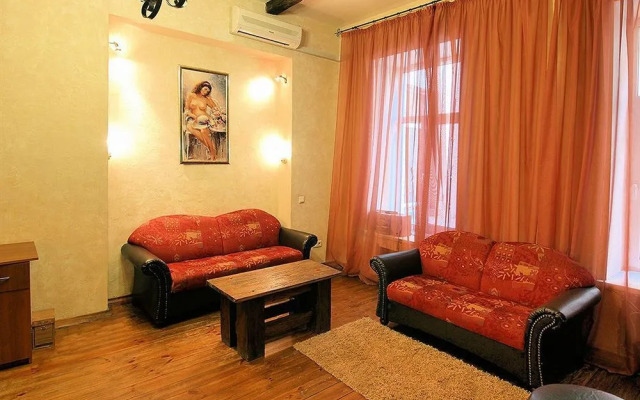 Kostelna Antique