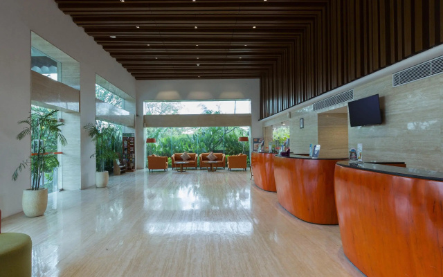 Kuta Galleria Hotel