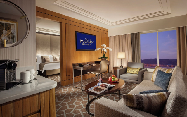 Paiza Lofts at Parisian