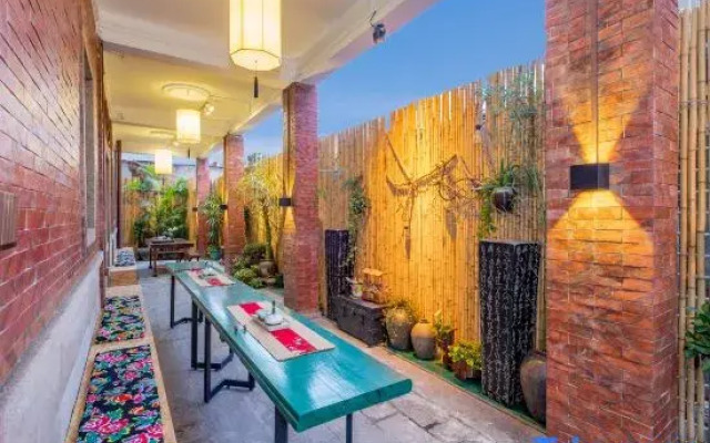 Zhiyu Homestay (Quanzhou West Street Kaiyuan Temple Branch)