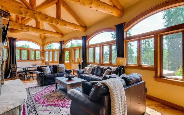 Alpine Majesty
