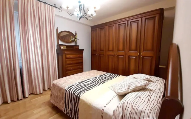 Apartment With 4 Bedrooms in Soria