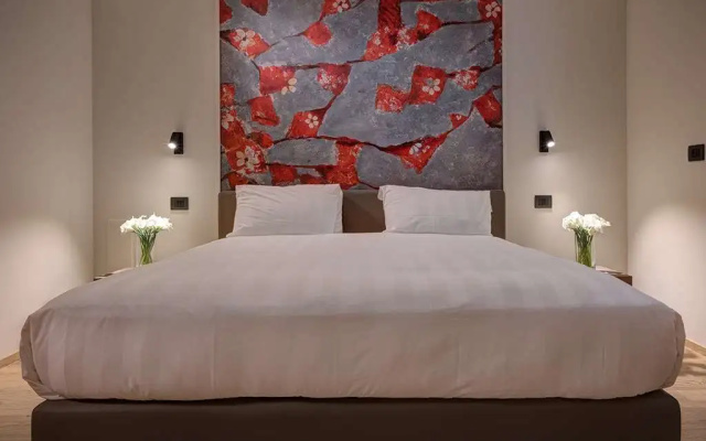 Hotel The Cube