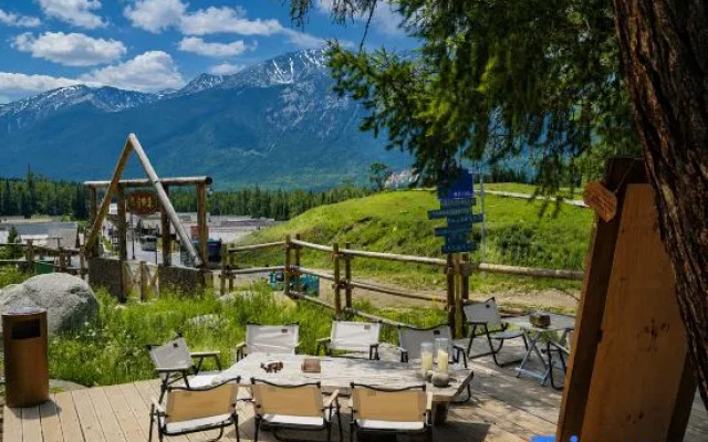Chongyeji · Yutong | Mountain View Homestay, Kanas Scenic Area