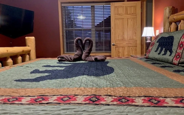 Riversong Ridge - 3 Bedroom Cabin