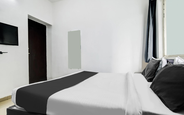 OYO 36855 Hotel Indraprasth