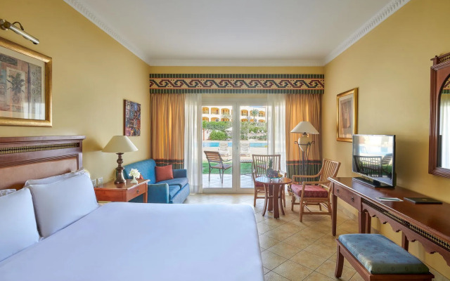 Mosaique Beach Resort