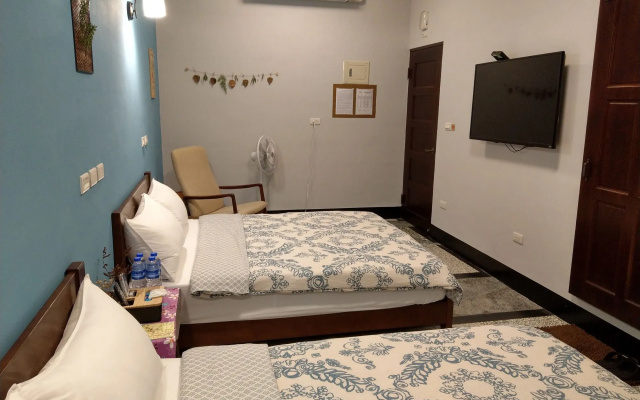 OYAJI Guesthouse