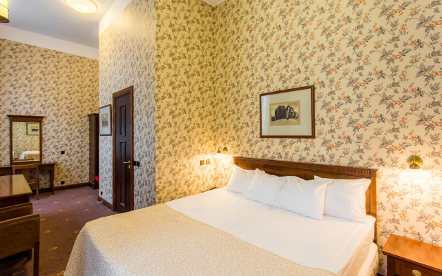 Hestia Hotel Barons