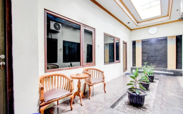 Hotel O Jalan Malioboro Near Stasiun Tugu Yogyakarta Formerly Hotel Baru