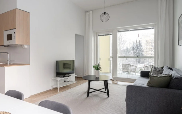 Spacious 2BR at Tammela Stadium - Sauna & Balcony