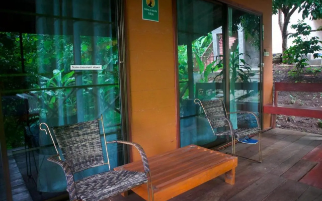 Mae Win Guest House and Resort