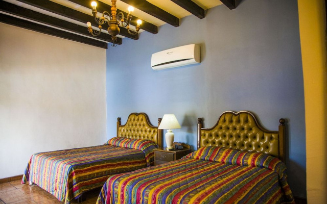 Hotel Cosmos Don Carlos