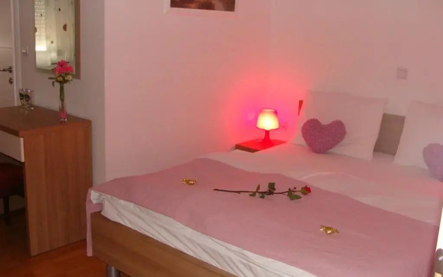 Guest house Lugarnica