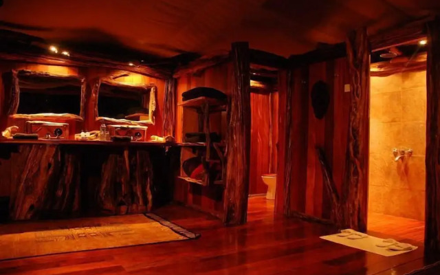 Royal Mara Safari Lodge