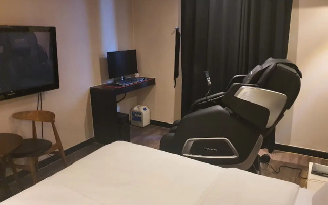 Daily Heaven Hotel