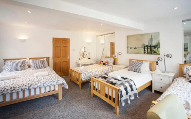 The Roof Terrace Maisonette - City Centre (BSM)