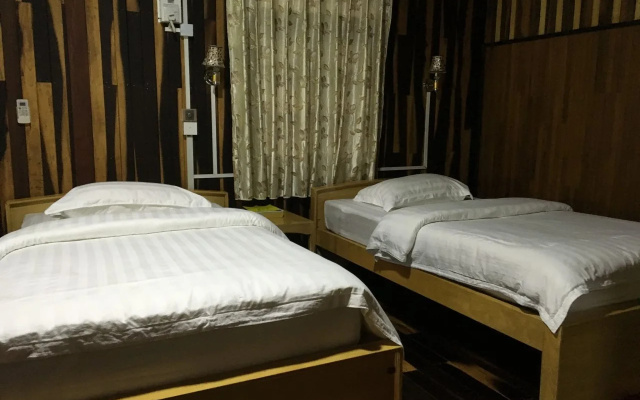 Oak Thar Kyaw Hotel