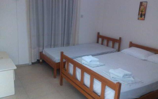 Отель St. Mamas Hotel Apartments Кипр, Ларнака - отзывы, цены и фото номеров - забронировать отель St. Mamas Hotel Apartments онлайн комната для гостей