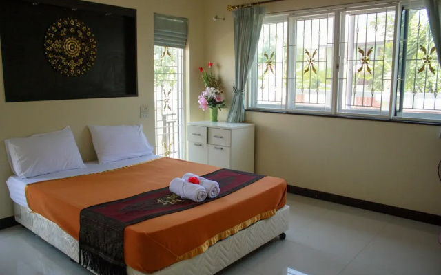 Ban Steven Pool Villa Cha Am