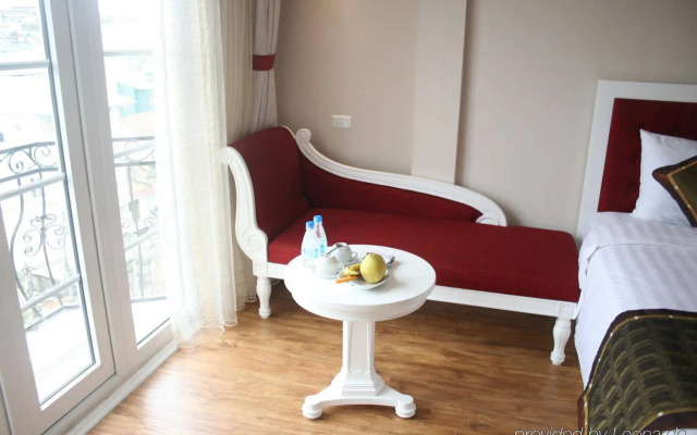 Calypso Grand Hotel
