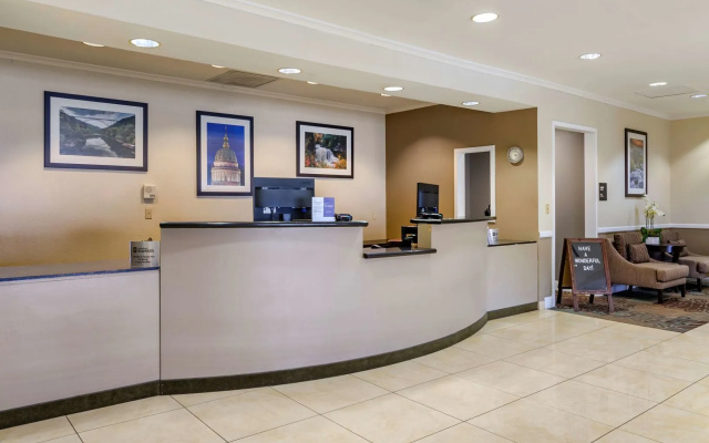 The Capitol Hotel