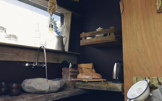 Tent Lodge With Private Kitchen and Bathroom