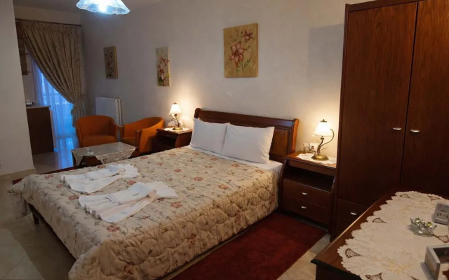 Orama Hotel - Lake Plastira Quad Suite