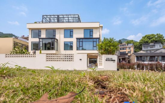 Tiantai Yujia Homestay (Guoqing Temple Scenic Area)