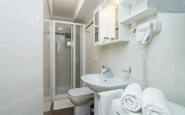 Apartment Maru - Two Bedroom Apartment With City View