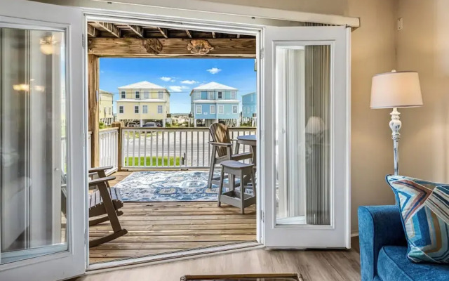 Salty Dog by Southern Vacation Rentals