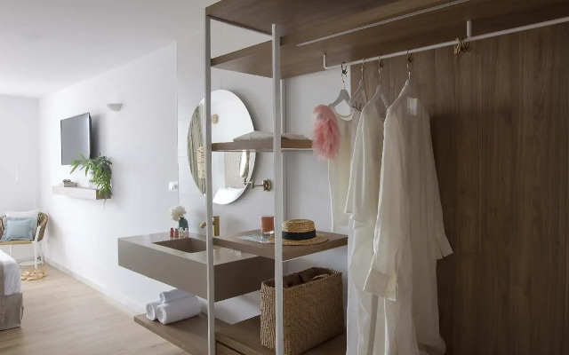 May Altafulla Beach Boutique Hotel